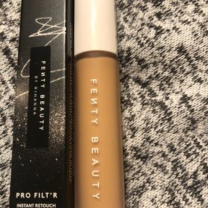 Fenty Beauty Makeup - Fenty 255 Pro Filt’r Concealer Fenty Beauty Makeup - Fenty 255 Pro Filt’r Concealer